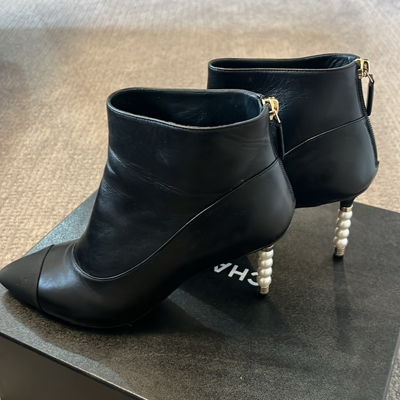 Chanel Pearl Boots - Picture 4 of 5